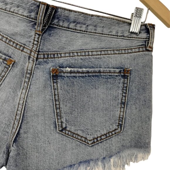 We the Free People Cutoff Button Fly Jean Shorts Size 26 Frayed Hem Daisy Dukes - Picture 8 of 12